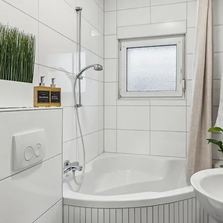 2 I 55sqm I Parking * Ντούισμπουργκ